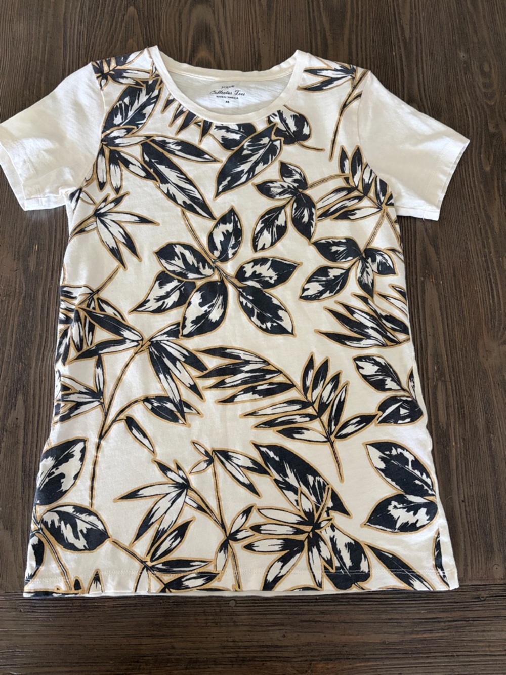 Talbots Cream Tee with Navy & Gold Botanical Print